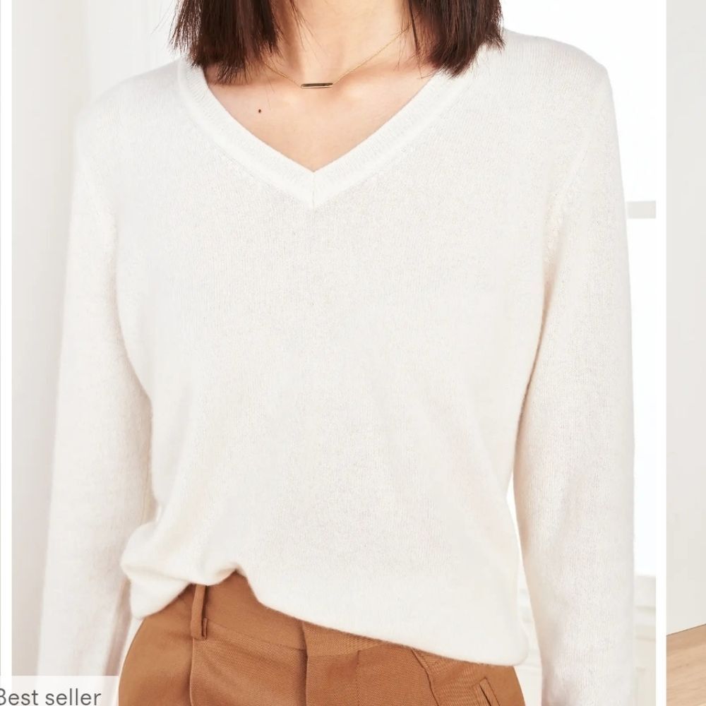 Quince Cashmere V-Neck Sweater - Ivory